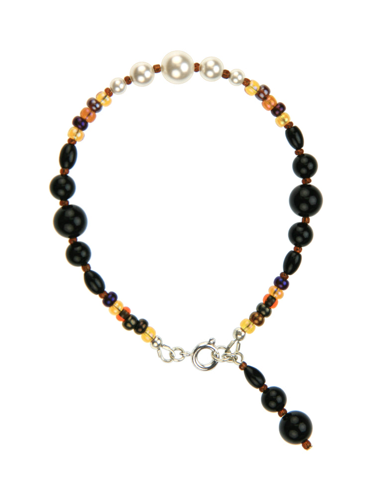 Black Onyx, White Pearls and Bronze Rocaille Silver Bracelet